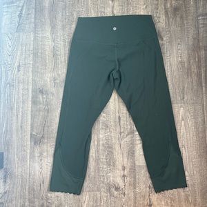 Forest green cropped lululemon leggings
